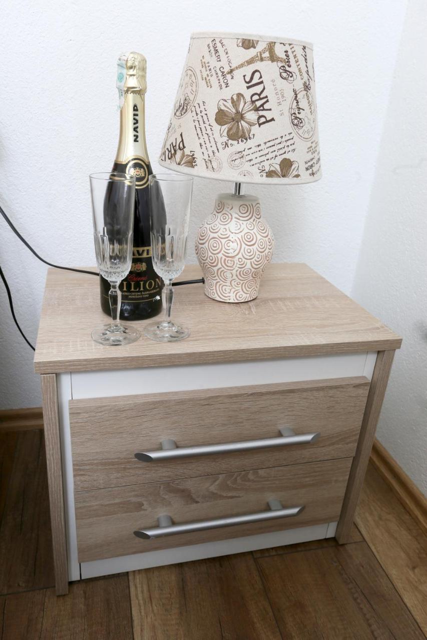 Apartmani Mila Laktaši エクステリア 写真